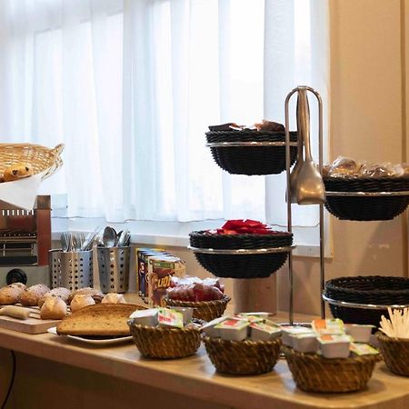 Wink Hotel Juvisy Eksteriør bilde