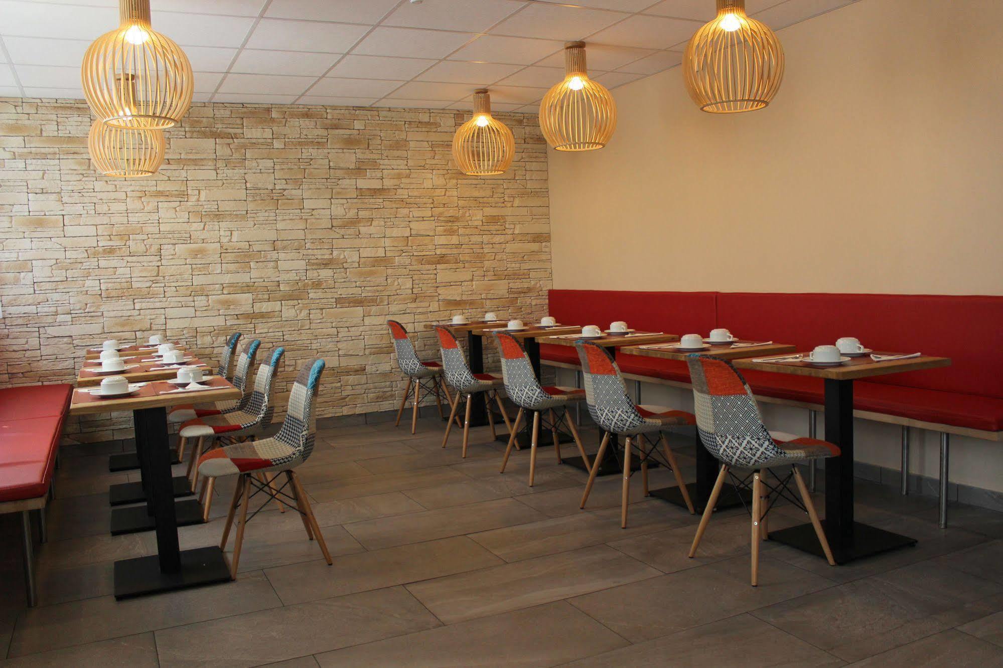 Wink Hotel Juvisy Eksteriør bilde